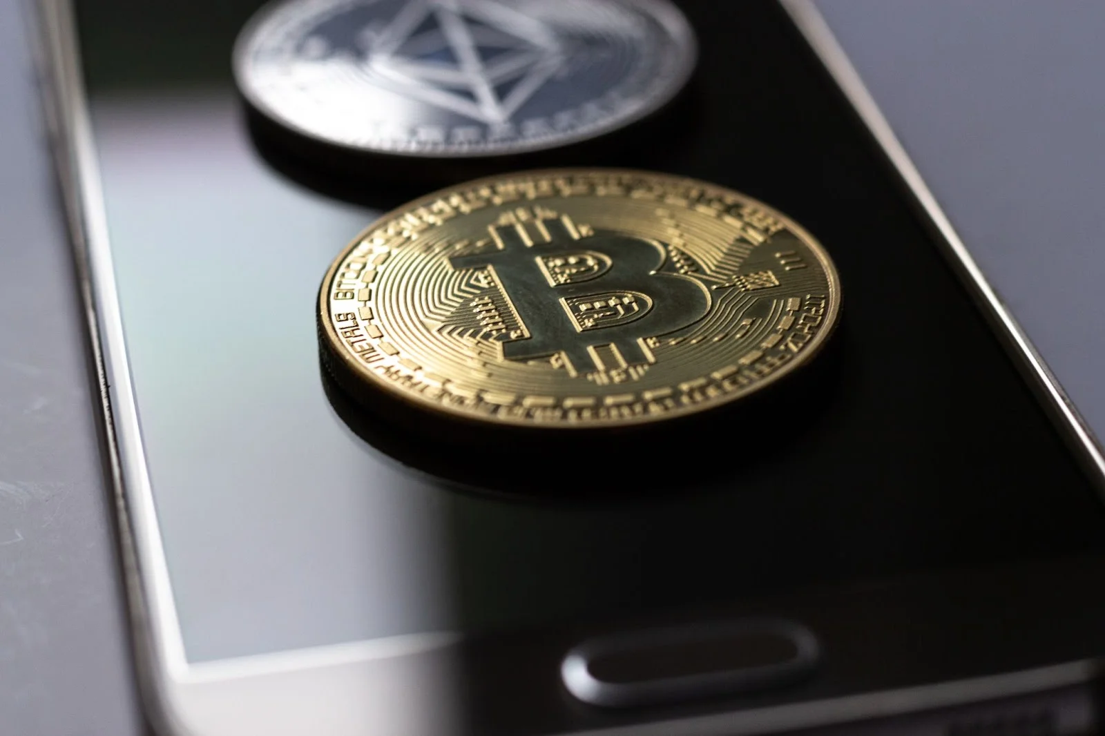 Image depicting reward gotten from completed crypto faucet tasks on a mobile phone
