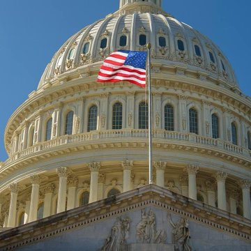 The white house with USA flag